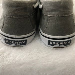 Sperry Shoes - NWT Mens Sperry Canvas Boat Shoes 9.5M Sperry Shoes - NWT Mens Sperry Canvas Boat Shoes 9.5M